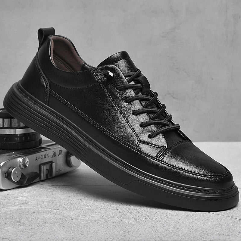 Men’s Low-Top Sneakers with Tonal Stitching and Lace-Up Closure